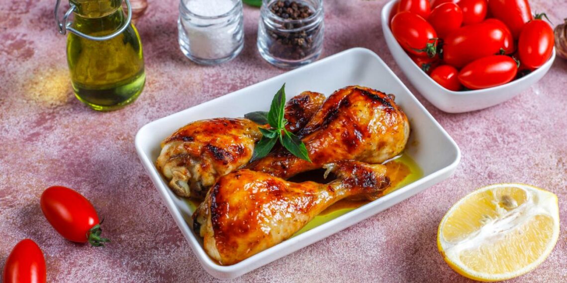 Višta orkaitėje skanesnė nei nuo grilio: paprastas triukas, po kurio niekas nepatikės