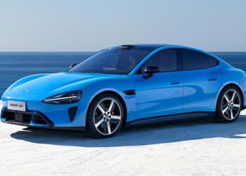 Xiaomi SU7 ažiotažas: vos per 3 savaites beveik 100 tūkst. užsakymų