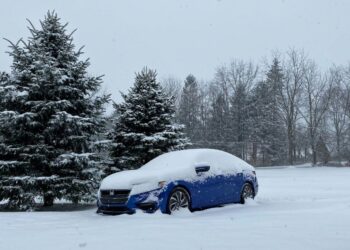 Žiema smogs netikėtai: vietos, kuriose per snygį palikęs automobilį galite jo neberasti