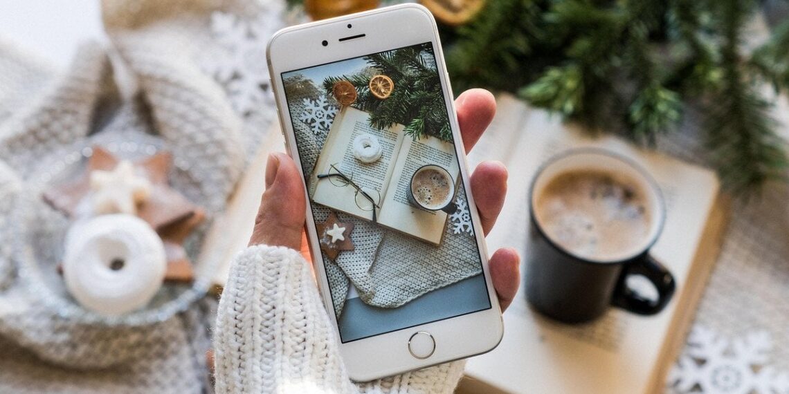 Įspėjamieji signalai: kaip atpažinti, kad telefonas galėjo būti nulaužtas