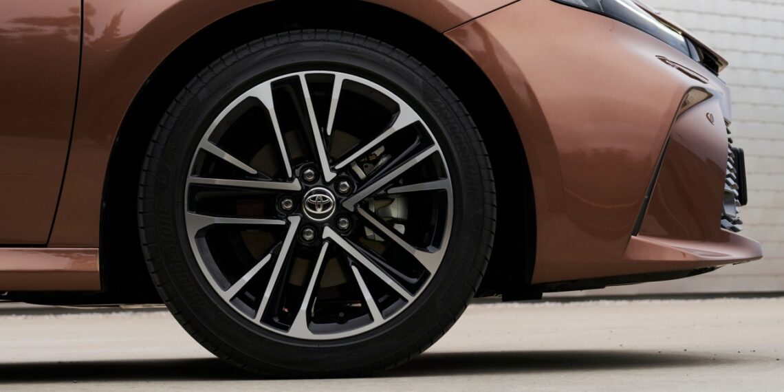 11 mln automobilių ir vėl: atskleista, kodėl Toyota jau 6 metus nepaleidžia pasaulio lyderio sosto