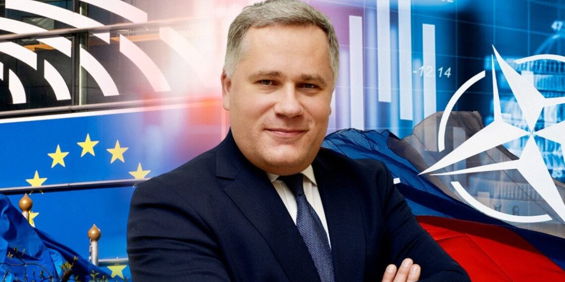 Ukrainai 2026 m. reikės 120 mlrd. dolerių: kokį vaidmenį atliks ES ir NATO?