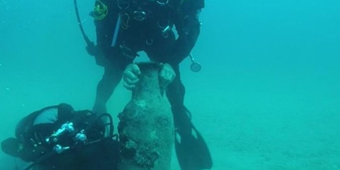 1600 metų paslaptis atskleista: jūros dugne – romėnų laivas