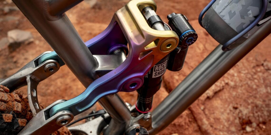 Ateities dviratis jau čia: 3D spausdintas titano modelis stebina galimybėmis