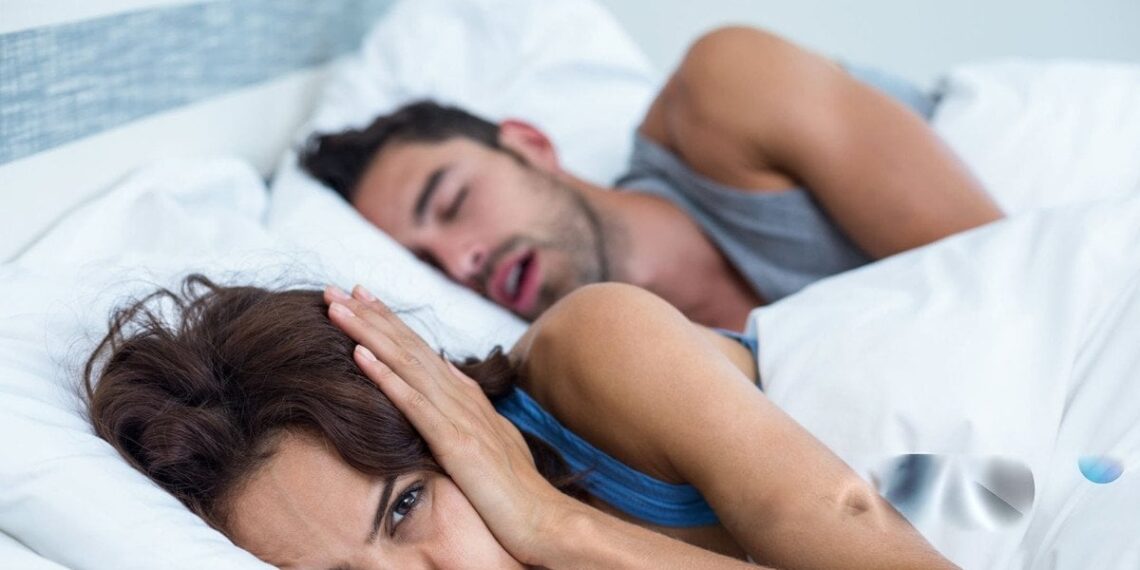 4 britų gydytojo patarimai, galintys sumažinti ar net sustabdyti knarkimą