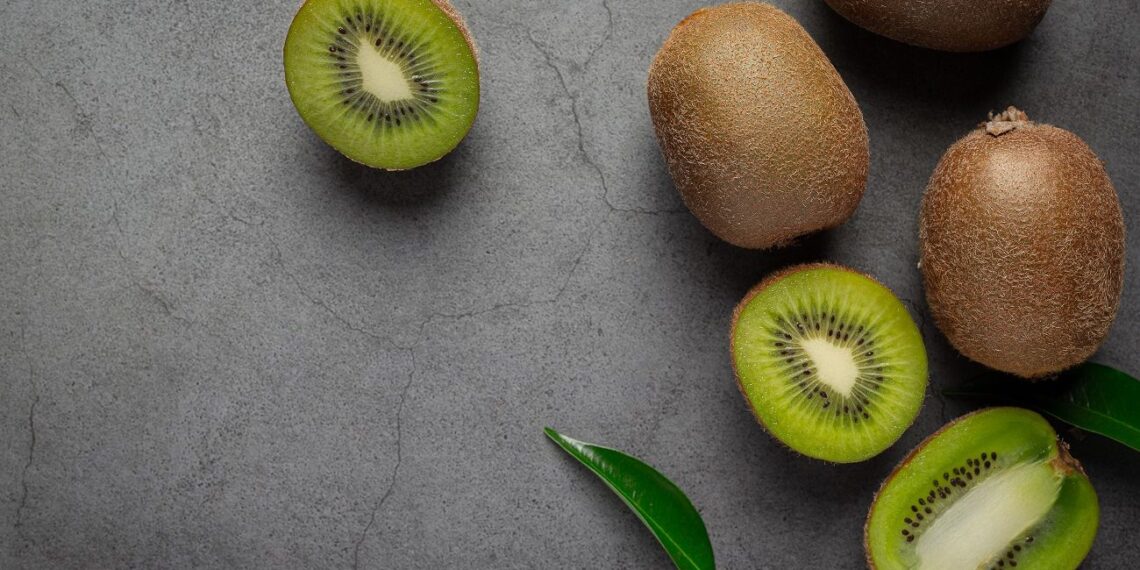 6 stebinantys maisto produktai, kuriuose vitamino C kelis kartus daugiau nei kiviuose