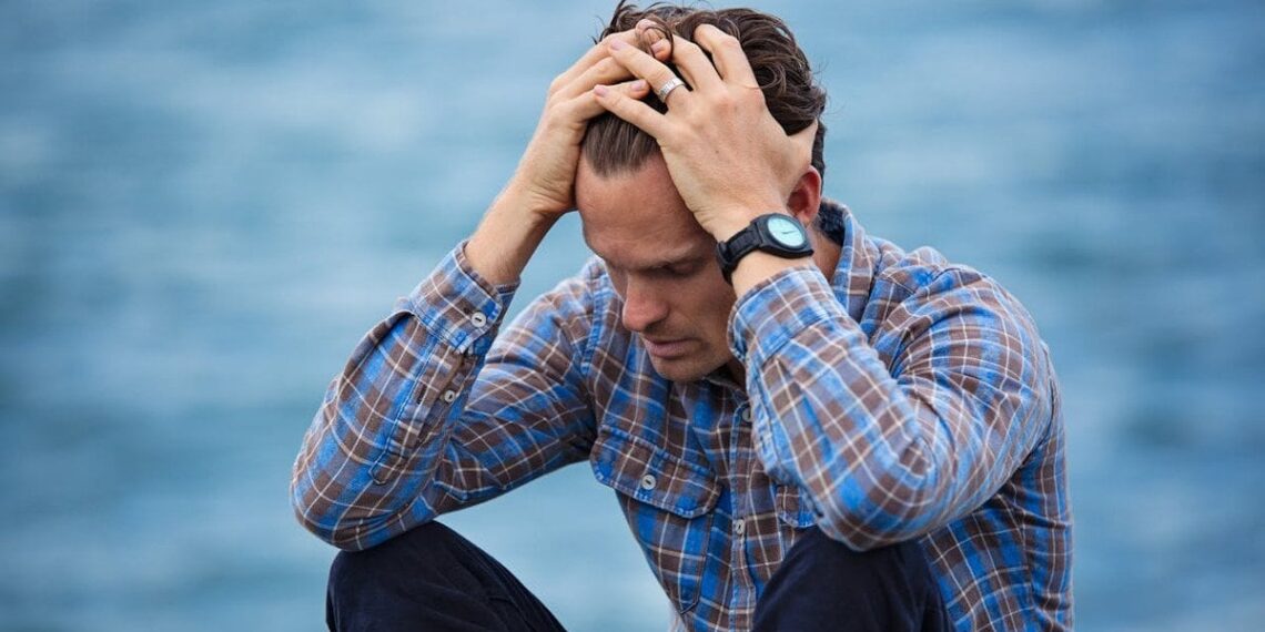 8 požymiai, kad artimam vyrui gali reikėti psichologinės pagalbos