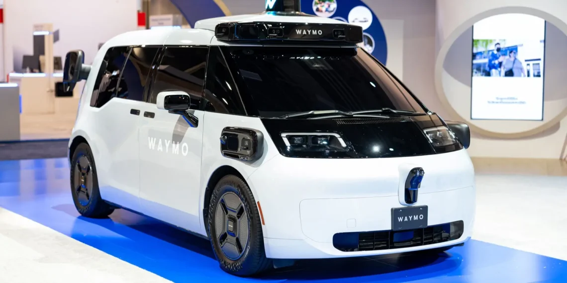 Autonominių automobilių revoliucija: nauja technologija žada saugesnes ir pigesnes sistemas