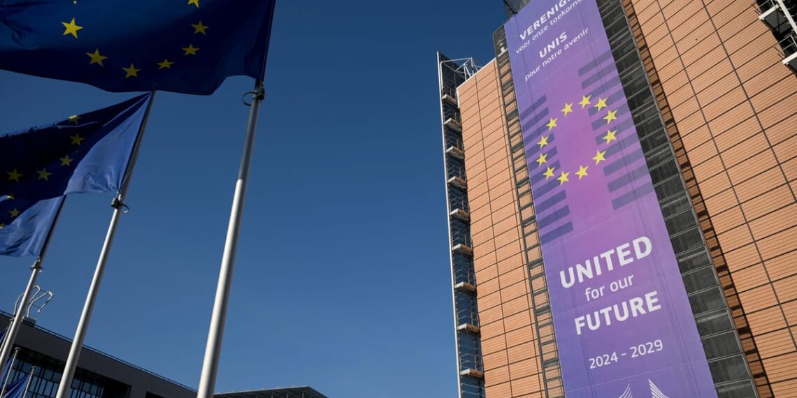 Belgijos policija atliko kratas Europos Komisijos biuruose: tiriamas milijoninis NT sandėris