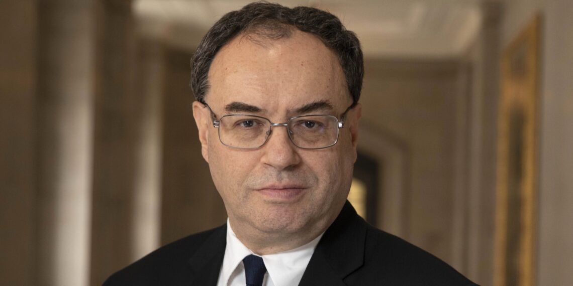 Britanijos centrinis bankas paliko palūkanas – sprendimas nustebino milijonus gyventojų