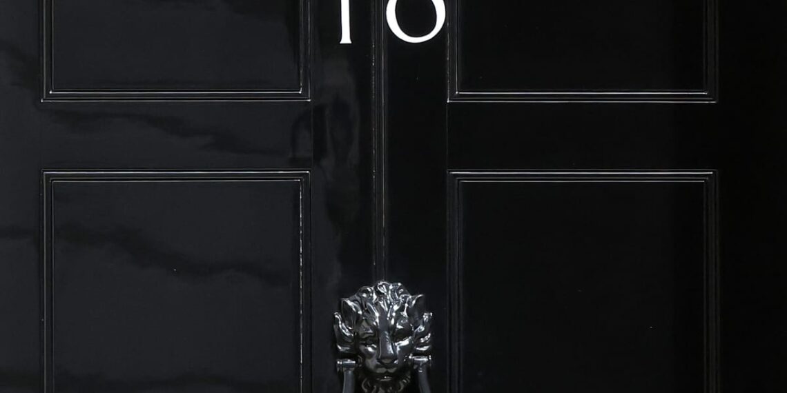 Smūgis Starmeriui: komunikacijos šefas netikėtai palieka Dauningo gatvę