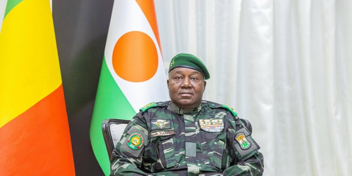 Įtampa Afrikoje: Nigero chuntos vadovas apkaltino Ukrainos karius – Kyjivas įniršęs