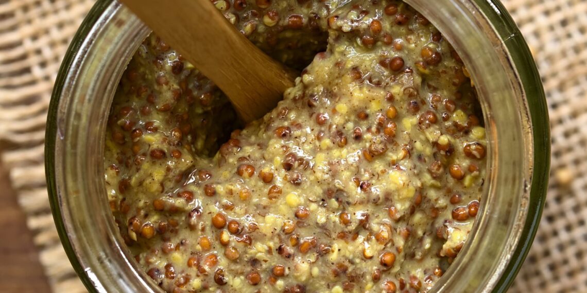 Dietologai įspėja: šis dažnai renkamasis padažas gali stabdyti svorio mažėjimą