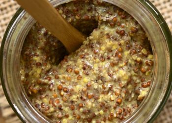 Dietologai įspėja: šis dažnai renkamasis padažas gali stabdyti svorio mažėjimą