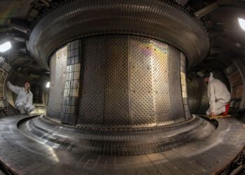 Dirbtinis intelektas gali perpus sutrumpinti atominių elektrinių statybas ir sumažinti kaštus iki 50 proc.