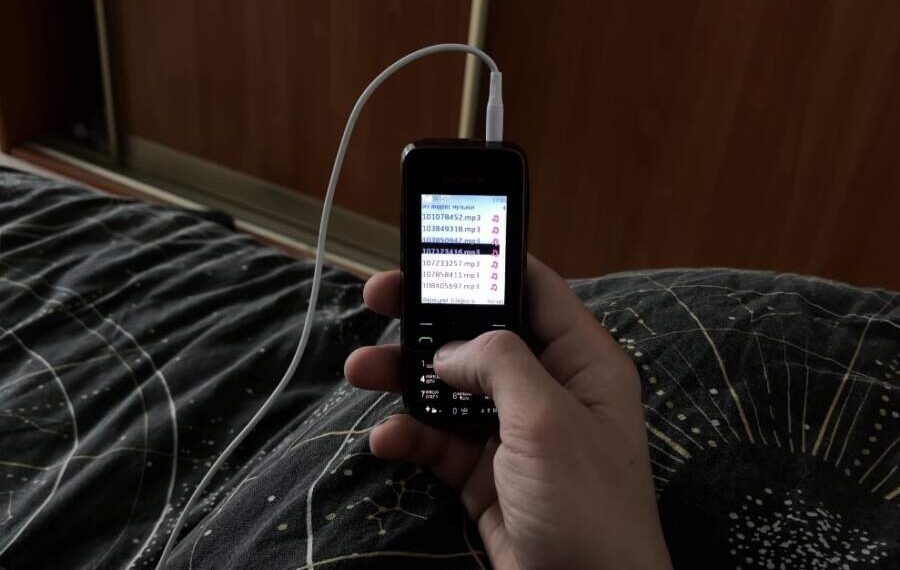 Draugas rinkosi naują „iPhone“, aš – paprastą mygtukinį: po mėnesio supratau netikėtą tiesą