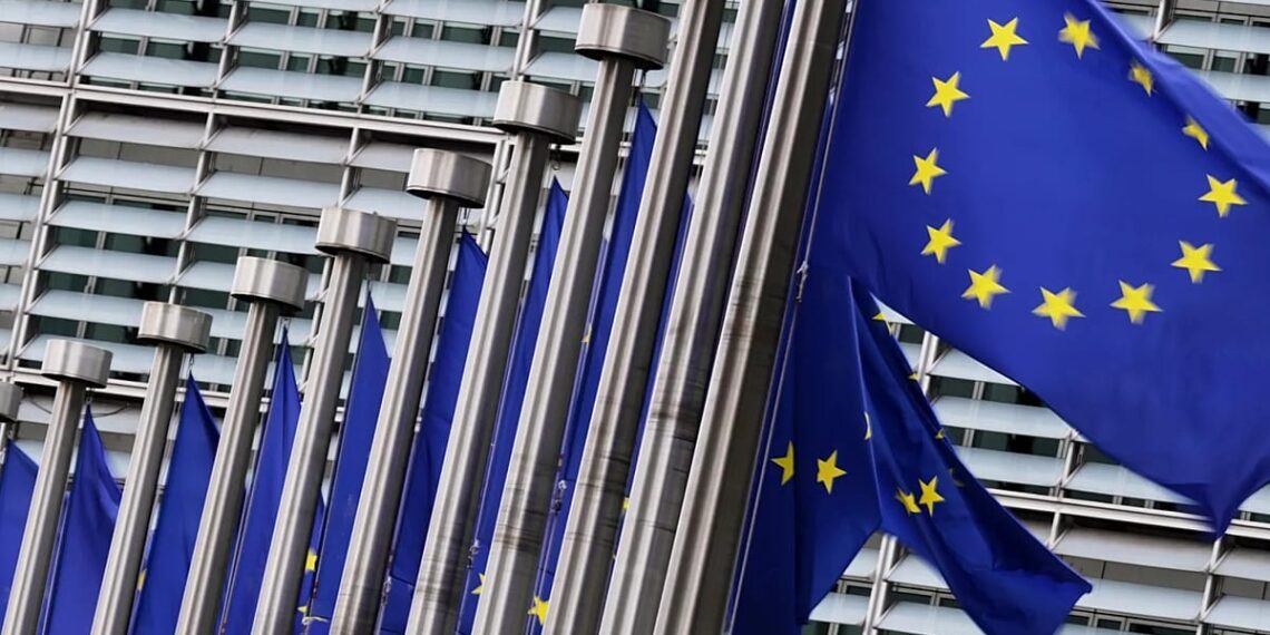 ES lyderių slaptas susitikimas: Draghi gelbės žlungantį Europos konkurencingumą