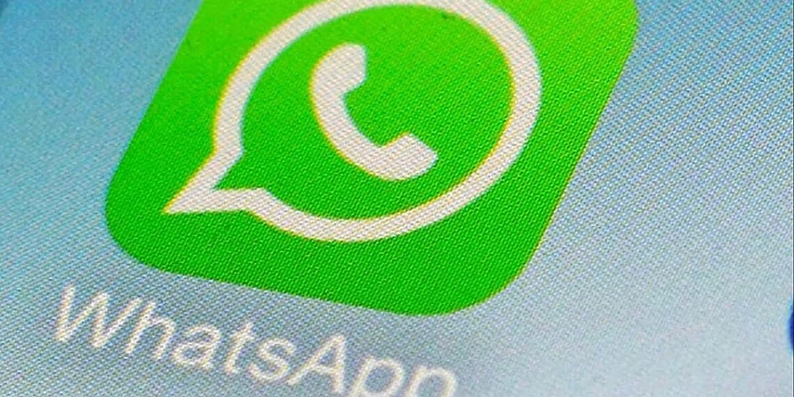 ES smogia griežčiausiomis skaitmeninėmis taisyklėmis: WhatsApp priverstas kardinaliai keistis ir saugoti vartotojus