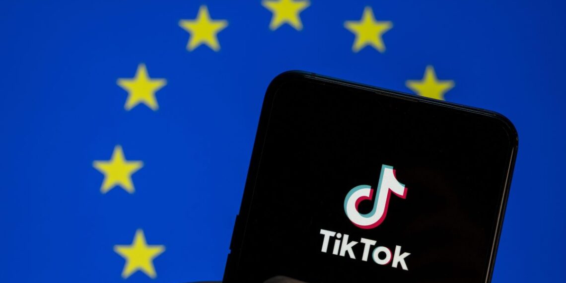 Briuselio ultimatumas „TikTok“: išjunkite pavojingas funkcijas