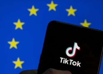 Briuselio ultimatumas „TikTok“: išjunkite pavojingas funkcijas