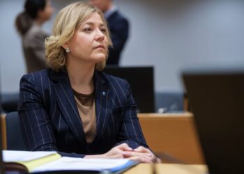 Šokiruojantis įspėjimas iš ES: be kibernetinių ginklų Europa bus bejėgė