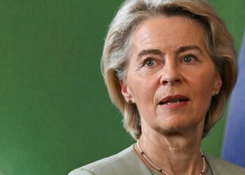 Naujas smūgis Maskvai: ES plečia sankcijas Rusijos energetikai, bankams ir prekybai