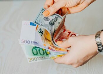 Keisis euro banknotai? Lietuva ruošiasi atnaujintiems pinigams