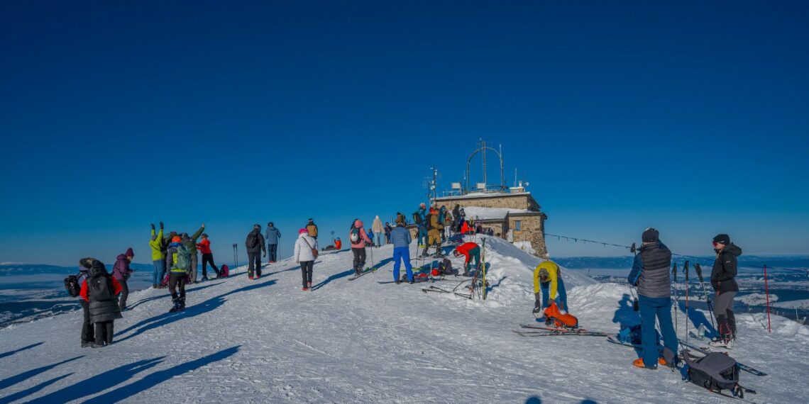 Ferijos Tatrų kalnuose turizmas pakibo ant plauko: naujas netikėtas draudimas turistams šokuoja