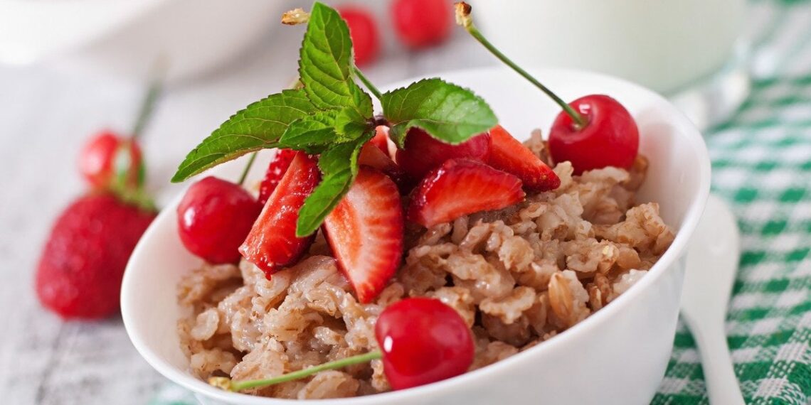 Specialistai atkreipė dėmesį į paprastą košę: ji gali būti naudinga kepenims