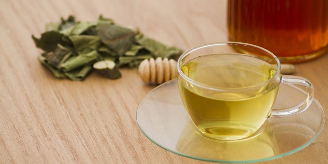Gydytojai šokiruoti: vos 2 prieskoniai arbatoje paverčia ją galingu vaistu nuo ligų