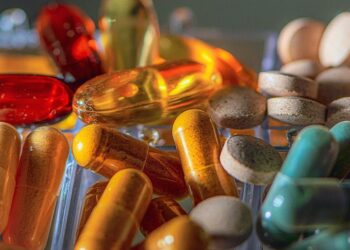 Gydytojas perspėja: šio B grupės vitamino trūksta daugeliui – gali grėsti depresija ir anemija