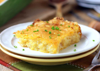 Tobulas bulvių apkepas su tirpstančiu sūriu: vakarienė, kurios visi prašo pakartoti