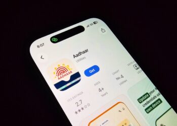 „Aadhaar“ dar labiau stiprinama: patogumas ar grėsmė privatumui?