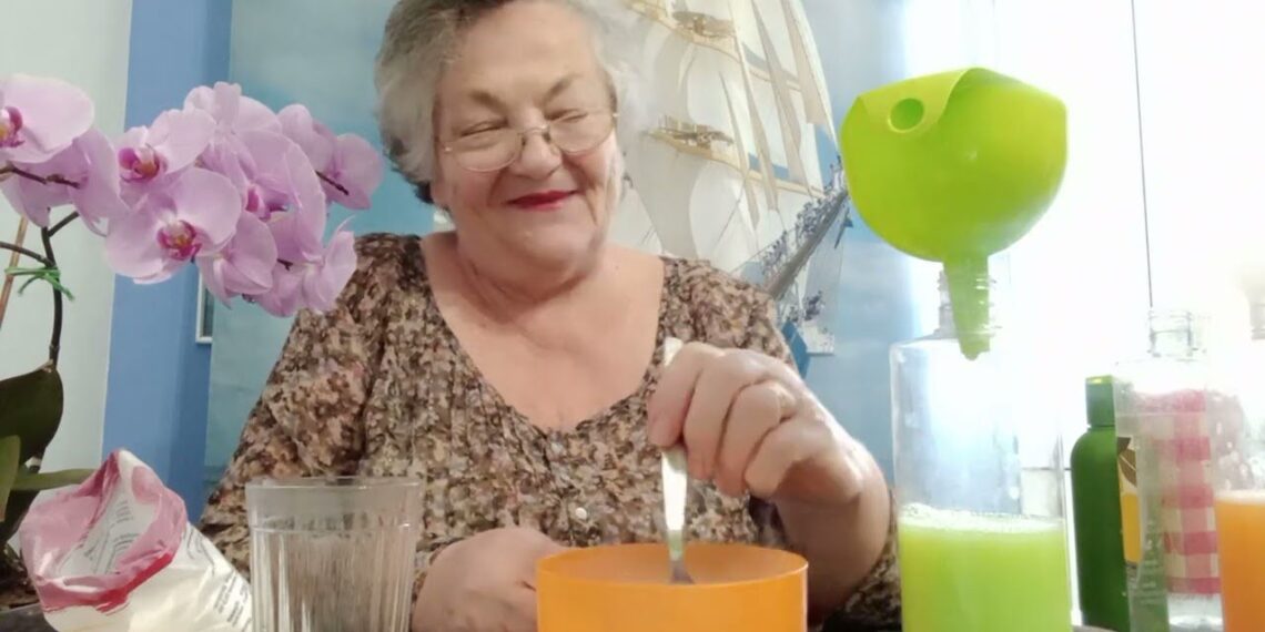 Indų ploviklio iš parduotuvės nebereikia: naminis gelis iš 4 ingredientų stebina efektyvumu