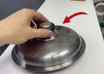 Išbandė 4 skirtingus puodų dangčius: su vienu vanduo užverda stulbinamai greitai net ant silpnos ugnies