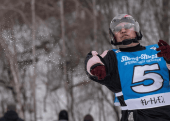 Sniego mūšiai pagal japoniškas taisykles: netrukus – ir olimpinėse žaidynėse?