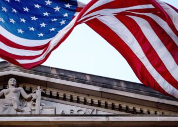 Sankcijų paketas plečiamas: JAV taikosi į Rusijos kibernetinį sektorių