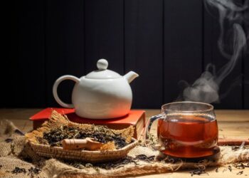 Šokiruojanti tiesa apie rytinę arbatą: ar geriame mikroplastiką?