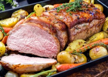 Kepta mėsa subyra vos palietus peiliu? Šią klaidą daro beveik visi