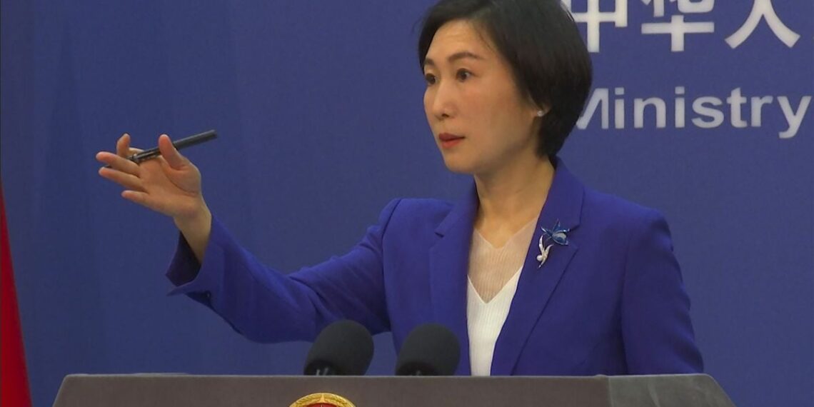 Kinija kalba apie taiką, tačiau remia Rusiją: paviešintos naujos detalės