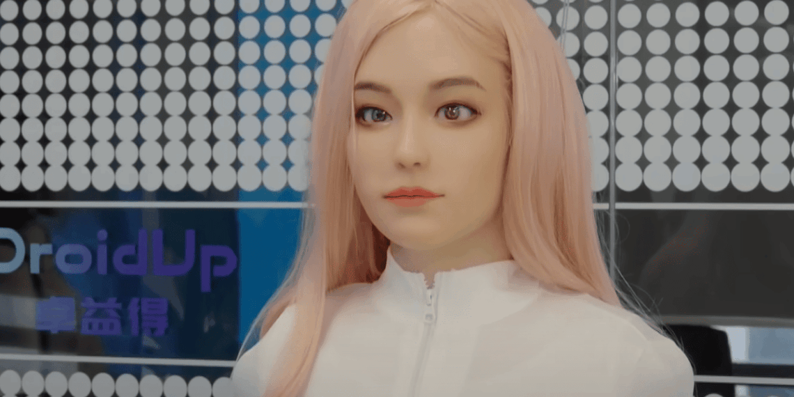 Kinijoje pristatytas šiurpokai tikroviškas humanoidas „Moya“: šilta oda, emocijos ir šokiruojanti kaina