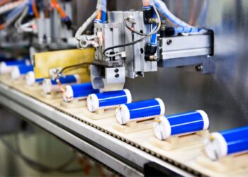 Naujos kartos baterija iš Kinijos: ilgaamžiškumu lenkia ličio jonų technologiją