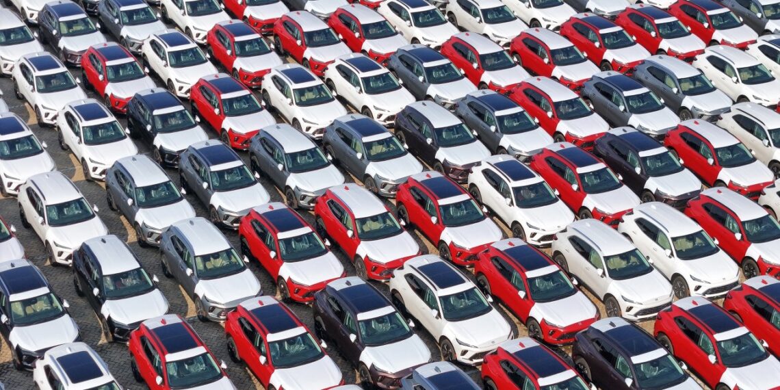 Kinų el. automobiliai be 35 proc. muito? Briuselis atveria duris pigesniems automobiliams iš Azijos