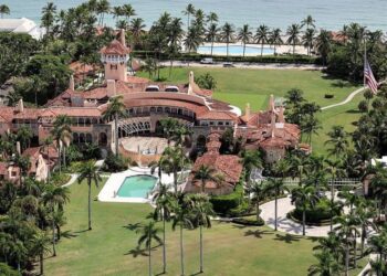 Incidentas Mar-a-Lago rezidencijoje: ginkluotas jaunuolis veržėsi į Trumpo valdą, įvykis baigėsi mirtimi