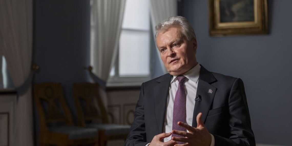 Kreipėsi medikai: kas nutiko namuose susižalojusiam prezidentui Gitanui Nausėdai?