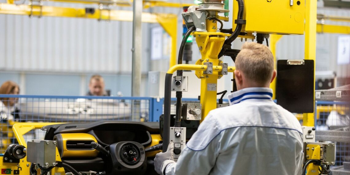 140 atleidimų per dieną Lenkijoje: Europos automobilių pramonė grimzta į gilią krizę