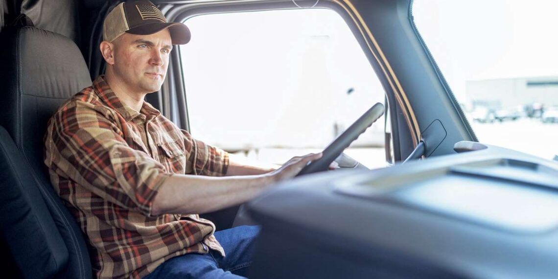 Vilkikų vairuotojų trūkumas grįžta: įdarbinimas brangsta, rinka stringa