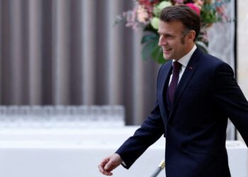 Macronas prieš ES susitikimą iškėlė aštrų klausimą: bendra skola ar euro zonos silpnėjimas?