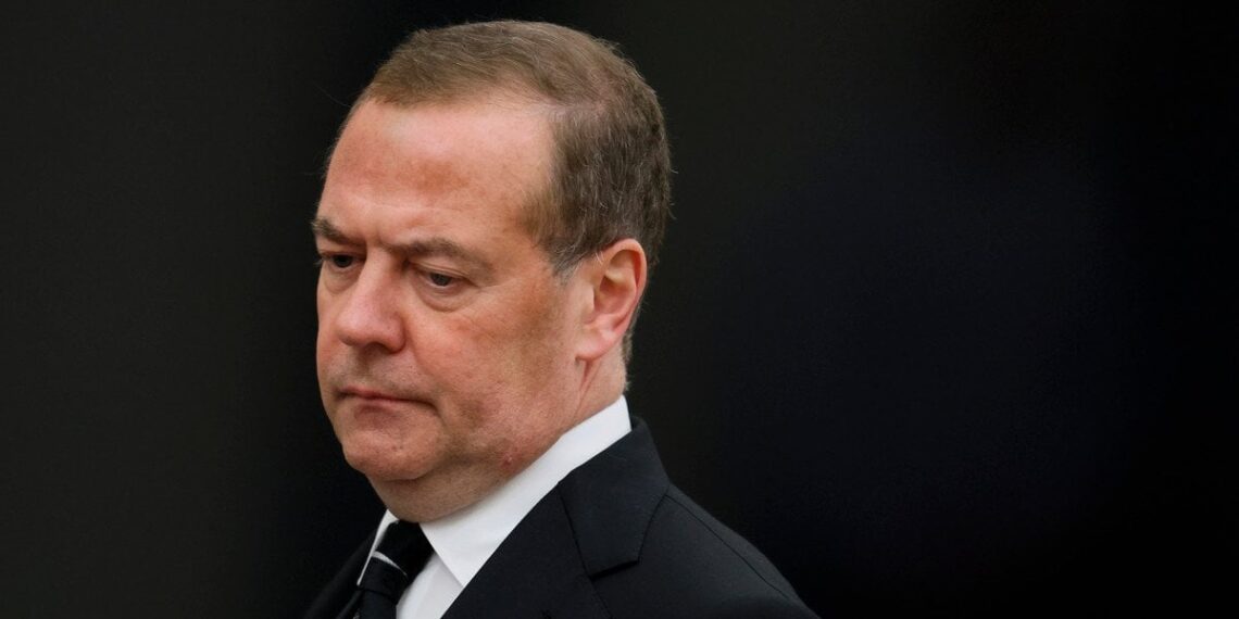 Nutrauktas paskutinis JAV ir Rusijos ginkluotės susitarimas: Medvedevas grasina „branduoline žiema“