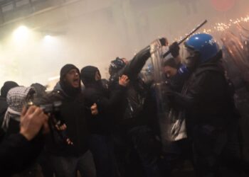 Meloni įsiuto: dėl traukinių sabotažo ir piketų prieš olimpiadą kaltina „Italijos priešus“